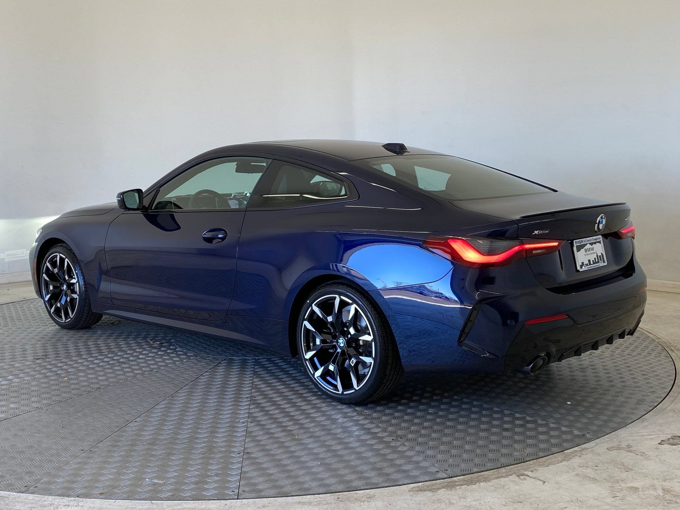 Used 2026 BMW 430i xDrive Coupe w/ M Sport Package AWD/4WD image 3