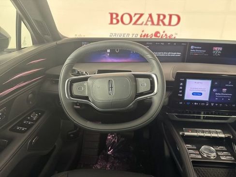 New 2025 Lincoln Nautilus Reserve w/ Jet Appearance Package image 10