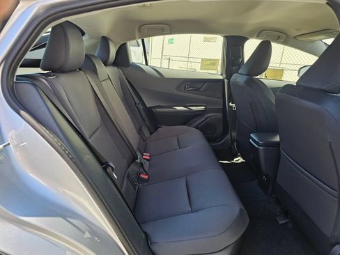 Used 2027 Toyota Prius LE FWD image 12