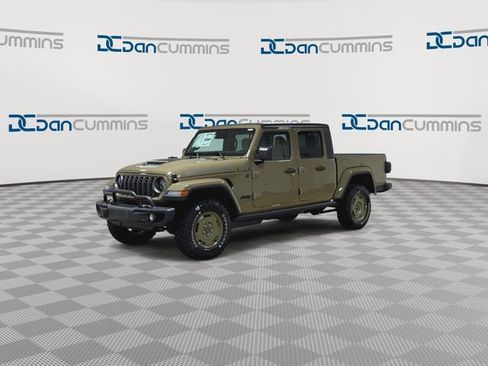 New 2026 Jeep Gladiator Willys AWD/4WD image 4
