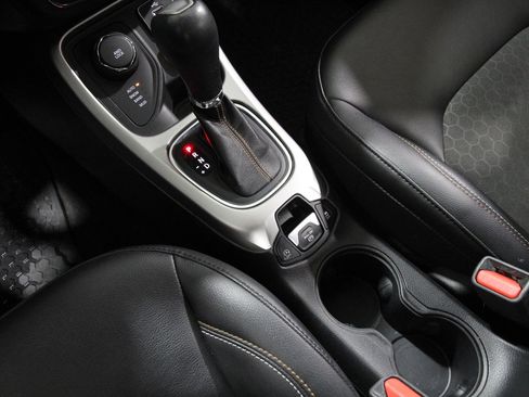 Used 2018 Jeep Compass Latitude w/ Popular Equipment Group image 16