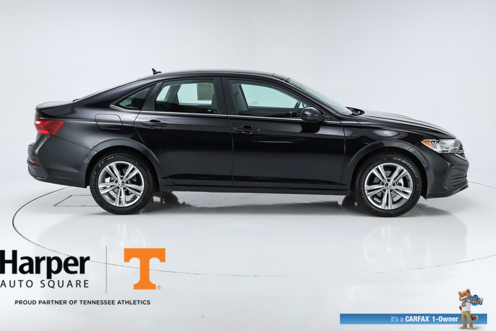 Used 2024 Volkswagen Jetta SE w/ Panoramic Sunroof Package FWD image 47