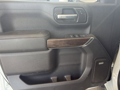 Used 2021 GMC Sierra 1500 Elevation w/ Preferred Package image 9