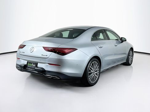 Used 2025 Mercedes-Benz CLA 250 4MATIC image 9