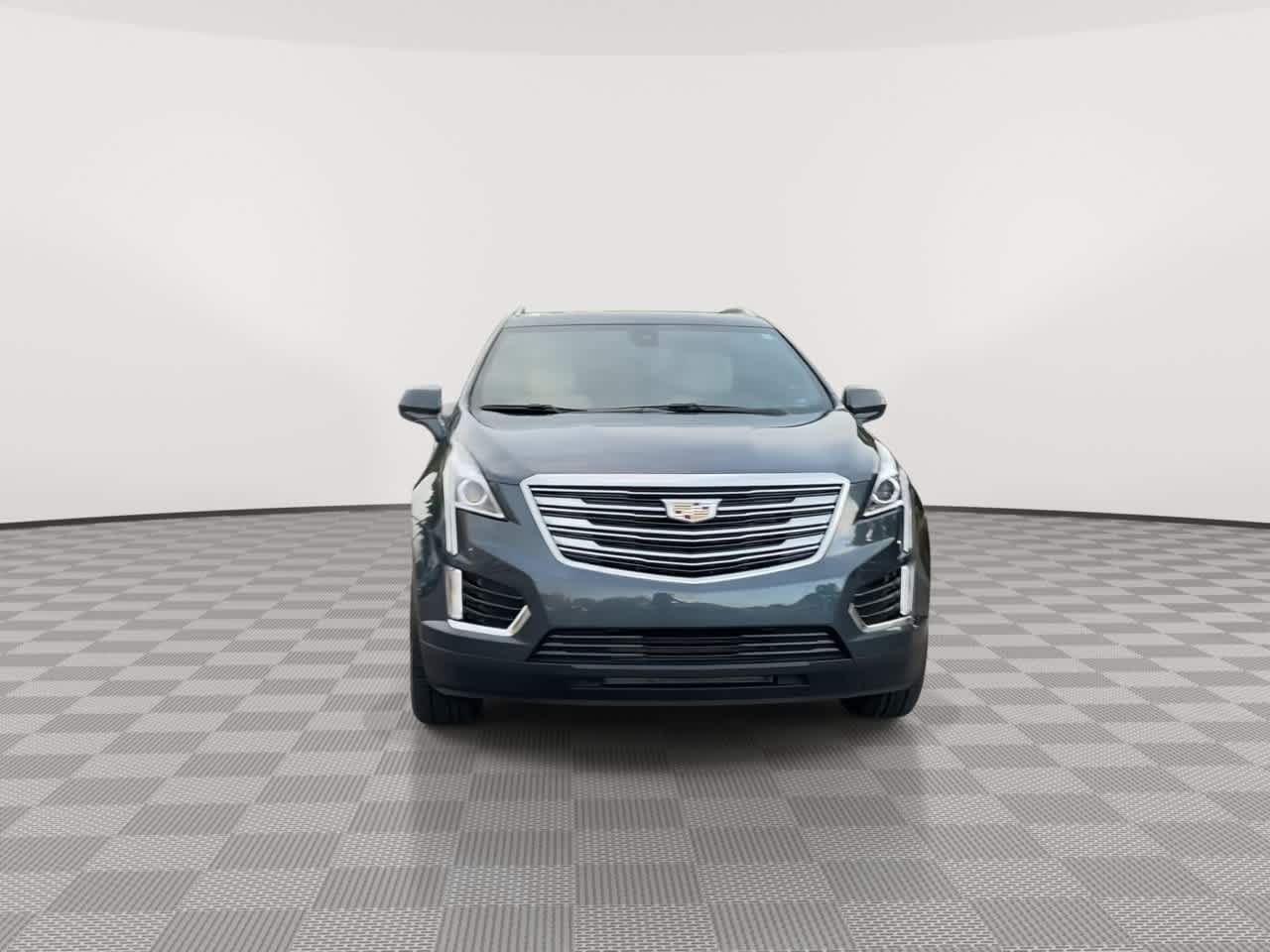 Used 2019 Cadillac XT5 Luxury FWD image 3