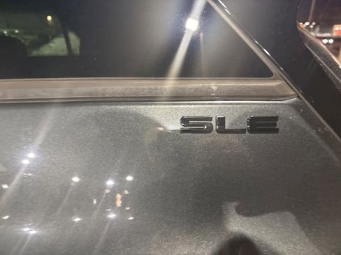 Used 2020 GMC Terrain SLE w/ Driver Convenience Package image 9