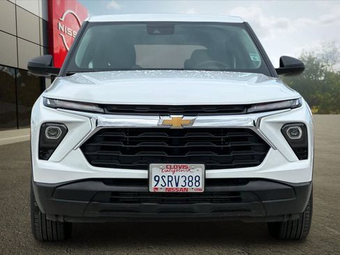Used 2025 Chevrolet TrailBlazer LS FWD image 11