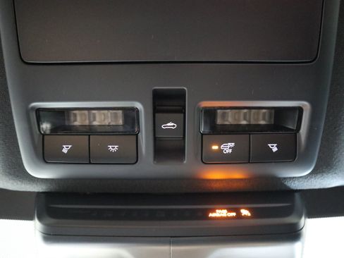 New 2026 MAZDA MAZDA3 Carbon image 32