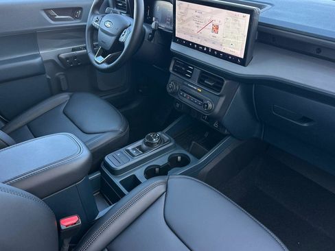 New 2025 Ford Maverick Lariat w/ Black Appearance Package image 12