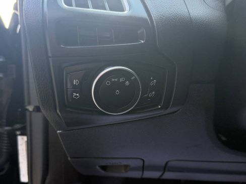 Used 2016 Ford Focus ST w/ Equipment Group 402A image 18