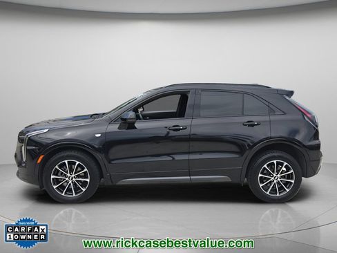 Used 2024 Cadillac XT4 Sport w/ Technology Package FWD image 3