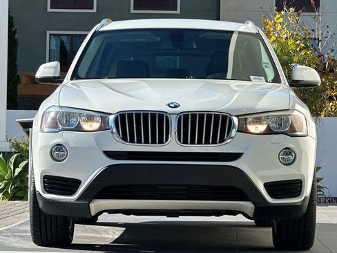 Used 2017 BMW X3 xDrive28i image 8