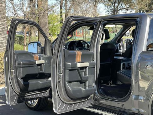 Used 2017 Ford F150 Lariat w/ Equipment Group 502A Luxury image 55