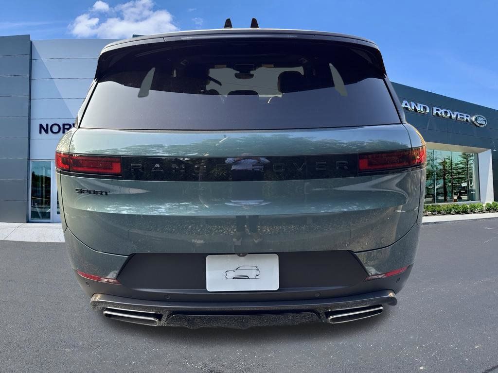 New 2026 Land Rover Range Rover Sport SE AWD/4WD image 6
