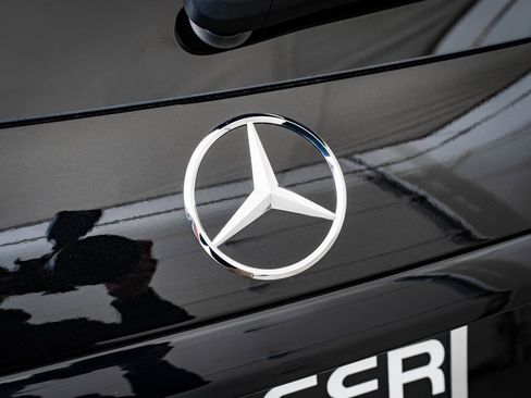 New 2026 Mercedes-Benz GLC 300 GLC 300 image 9