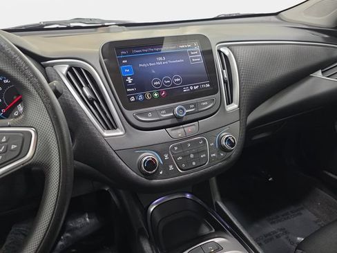 Used 2025 Chevrolet Malibu LT FWD image 20