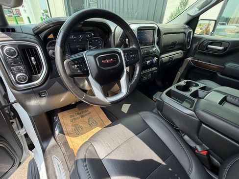 Used 2021 GMC Sierra 1500 SLT AWD/4WD image 10