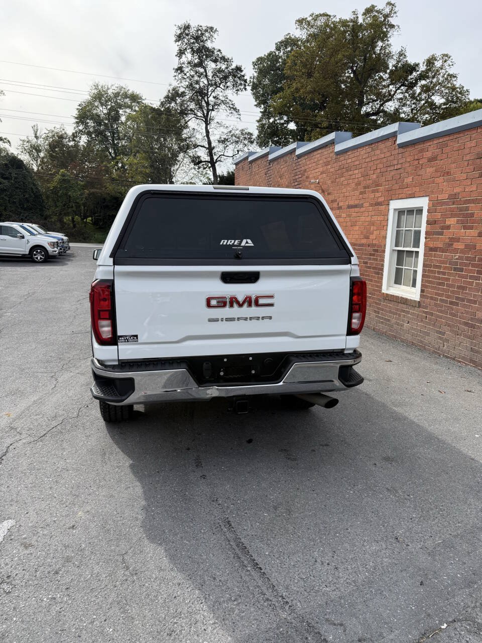 Used 2020 GMC Sierra 2500 4x4 Regular Cab w/ Convenience Package image 4
