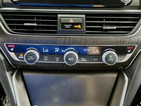 Used 2022 Honda Accord EX-L image 18