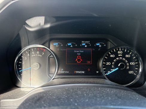 Used 2018 Ford F150 Lariat image 17