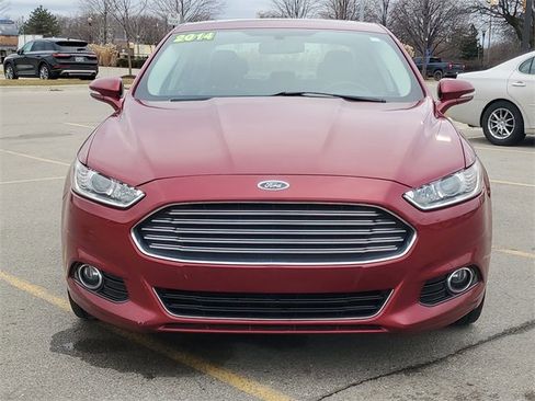 Used 2014 Ford Fusion Titanium image 2