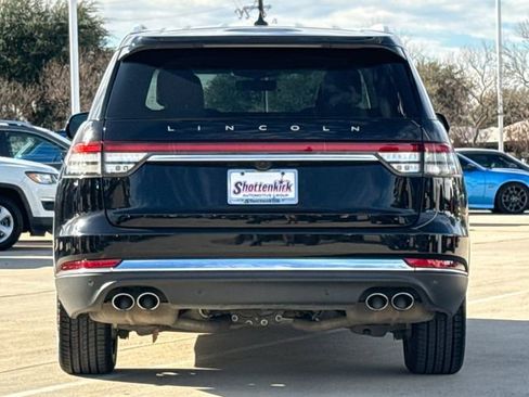 Used 2023 Lincoln Aviator AWD w/ Premium Package image 7