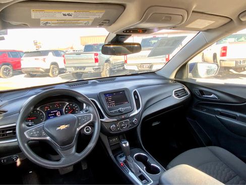 Used 2020 Chevrolet Equinox LT image 32