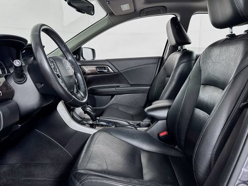 Used 2017 Honda Accord EX-L image 7