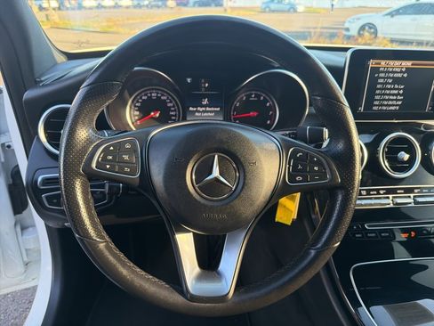 Used 2018 Mercedes-Benz C 300 4MATIC Sedan image 29