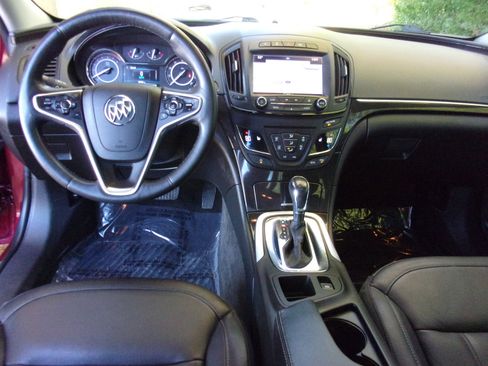 Used 2017 Buick Regal Premium w/ Driver Confidence Package #2 image 12