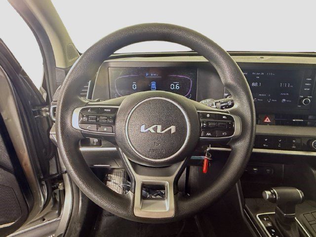 Used 2024 Kia Sportage LX FWD image 12