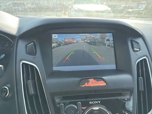 Used 2017 Ford Focus Titanium image 15