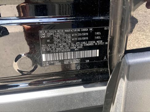 Used 2025 Toyota RAV4 XLE Premium FWD image 34