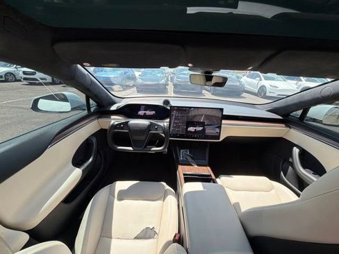 Used 2024 Tesla Model Y Long Range AWD/4WD image 9