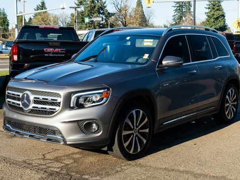 Used 2023 Mercedes-Benz GLB 250 4MATIC image 3