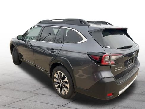 Used 2025 Subaru Outback Limited image 4