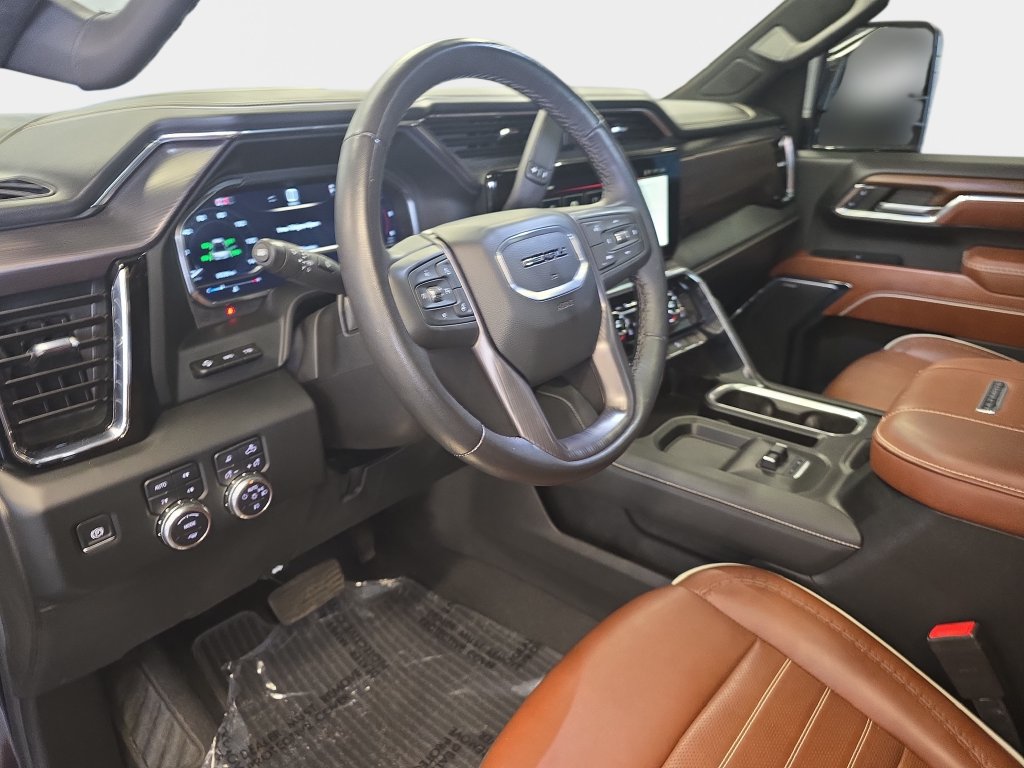 Used 2024 GMC Sierra 2500 Denali Ultimate w/ Max Trailering Package AWD/4WD image 17
