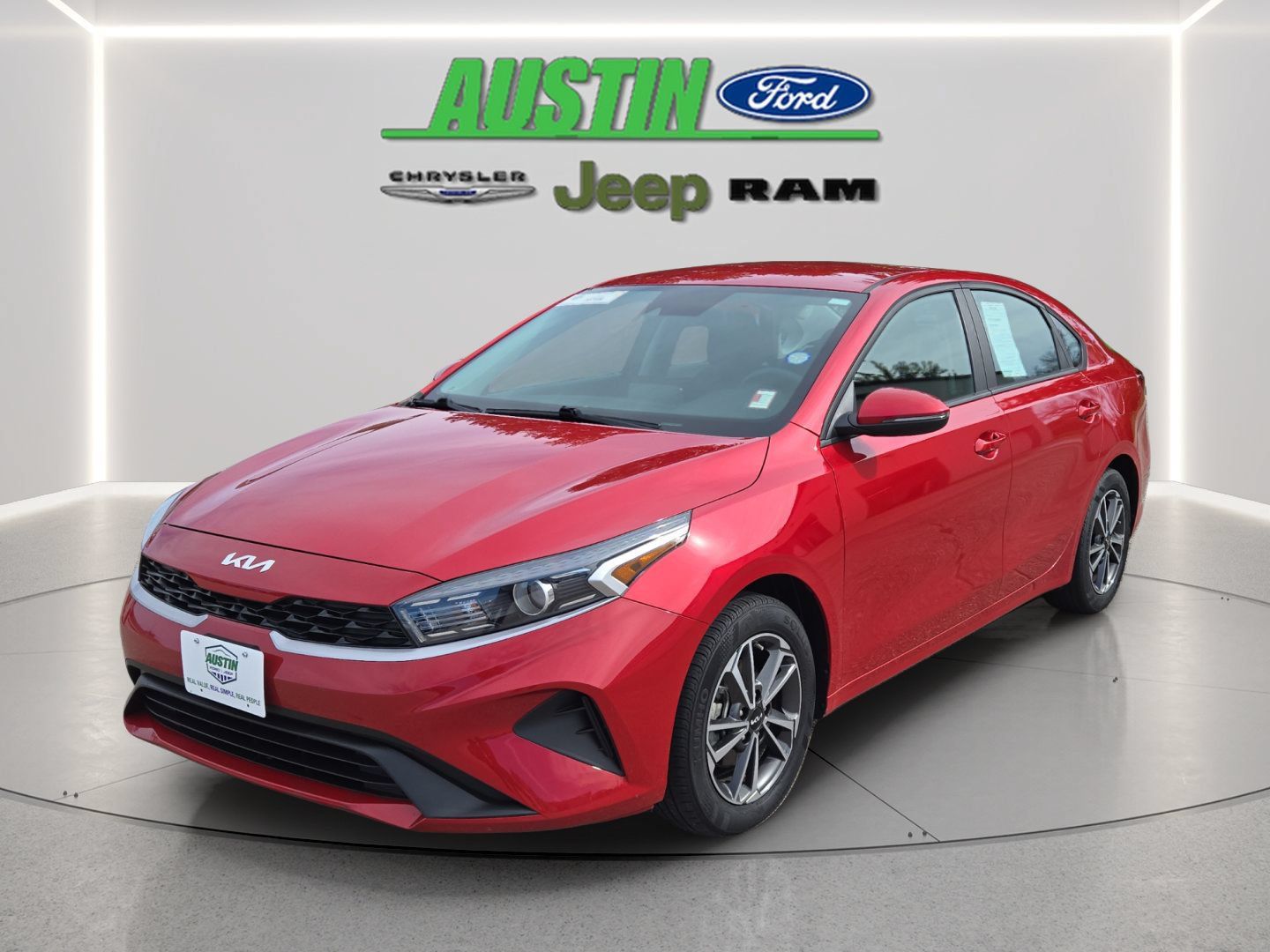 Used 2023 Kia Forte LXS w/ LXS Technology Package FWD image 1