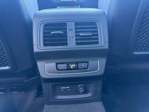 Used 2024 Audi Q5 e Premium image 21
