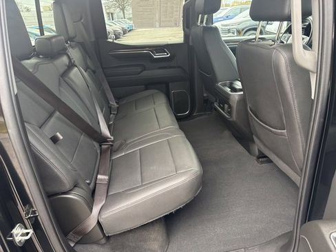 Used 2023 Chevrolet Silverado 1500 LT image 24