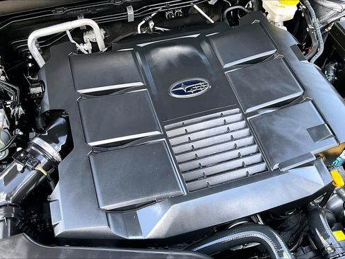 Used 2018 Subaru Outback 3.6R Limited AWD/4WD image 35