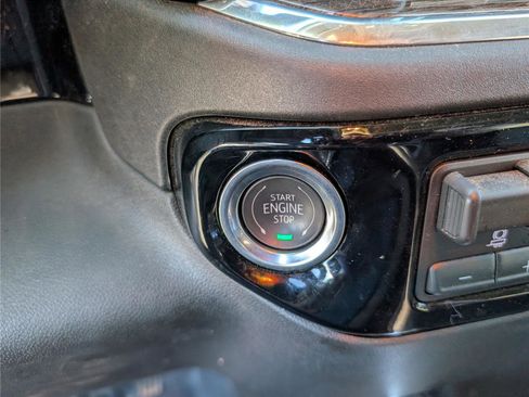 Used 2025 Chevrolet Silverado 3500 LT w/ Convenience Package image 27