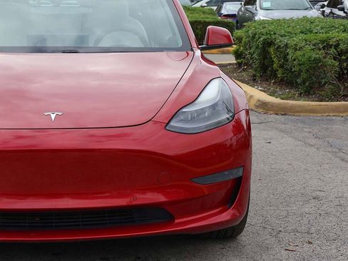 Used 2021 Tesla Model 3 Standard Range Plus image 15