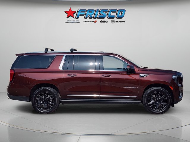 Used 2023 GMC Yukon XL Denali w/ Denali Reserve Package RWD image 8
