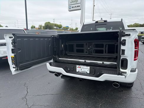 New 2026 RAM 1500 Limited AWD/4WD image 16