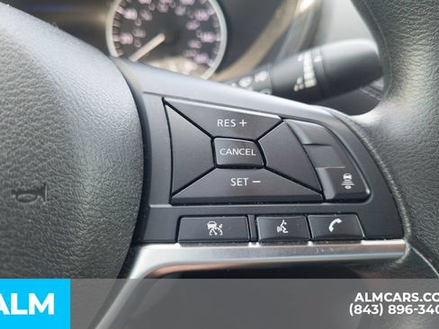 Used 2024 Nissan Sentra SV FWD image 10