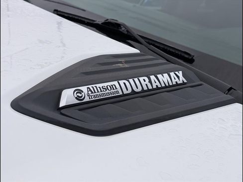 Used 2024 Chevrolet Silverado 2500 LT image 23