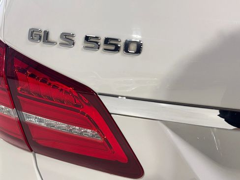 Used 2019 Mercedes-Benz GLS 550 4MATIC image 31