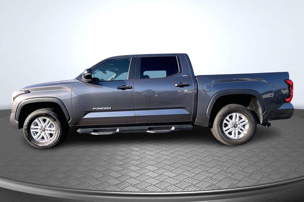 Used 2025 Toyota Tundra SR5 w/ SR5 Convenience Package AWD/4WD image 8
