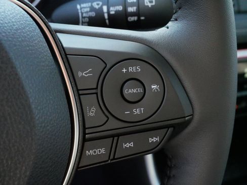 Certified 2025 Toyota RAV4 XLE Premium image 25